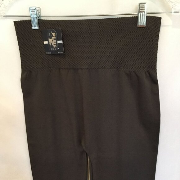 Et Tu NWT Leggings Plus Size Activewear Women's OS Plus Chocolate Brown Stretchy - Picture 8 of 8